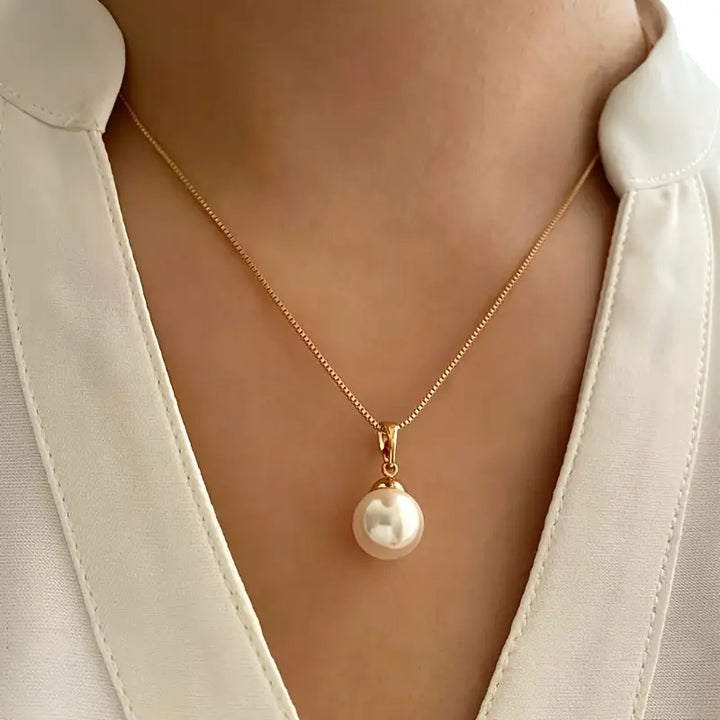 Camille | Elegant Pearl Necklace Set