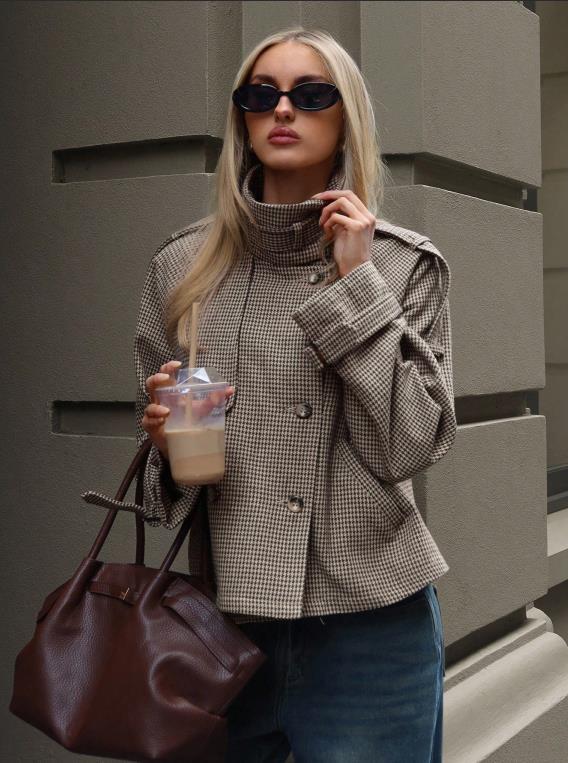 Beatrice | Women’s Cropped Houndstooth Stand-Collar Jacket