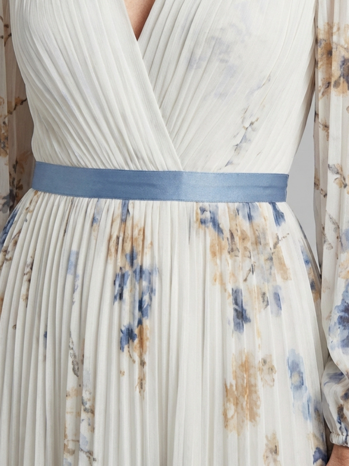 Elspeth | Long-Sleeve Floral V-Neck Maxi Dress