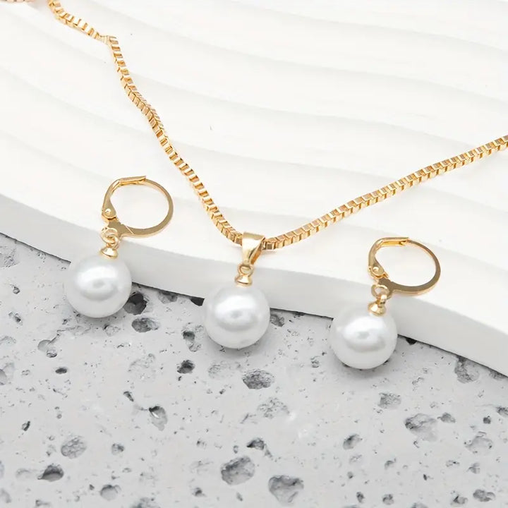 Camille | Elegant Pearl Necklace Set