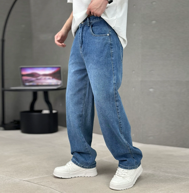 James | Men's Straight Leg Jeans