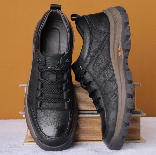 Callan | Classic Supportive Walking Shoes